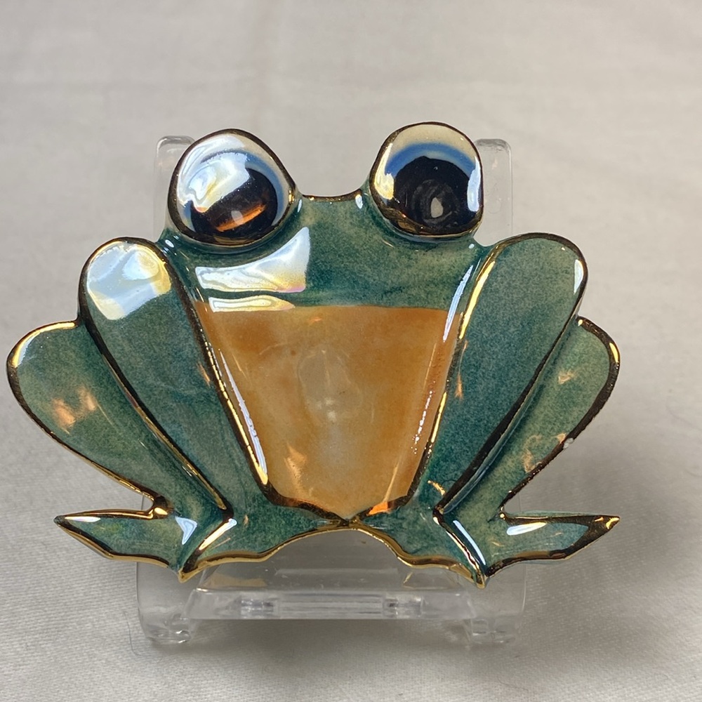 Two Ceramic Brooches - Picture 4 of 6